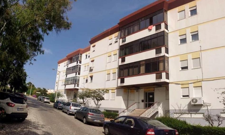 Apartamento Berlim Faro Bagian luar foto