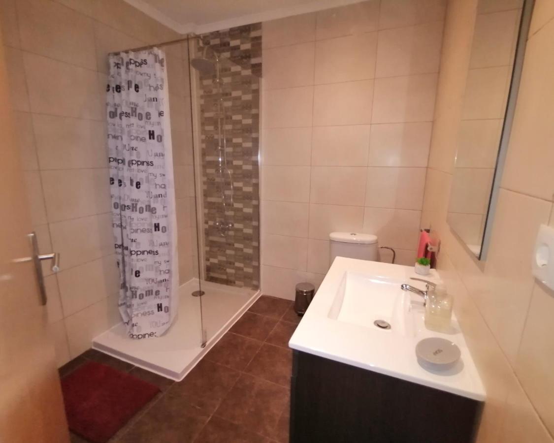 Apartamento Berlim Faro Bagian luar foto